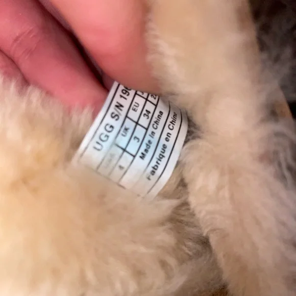 Ugh Bailey Button Boots Triplet - Picture 6 of 9